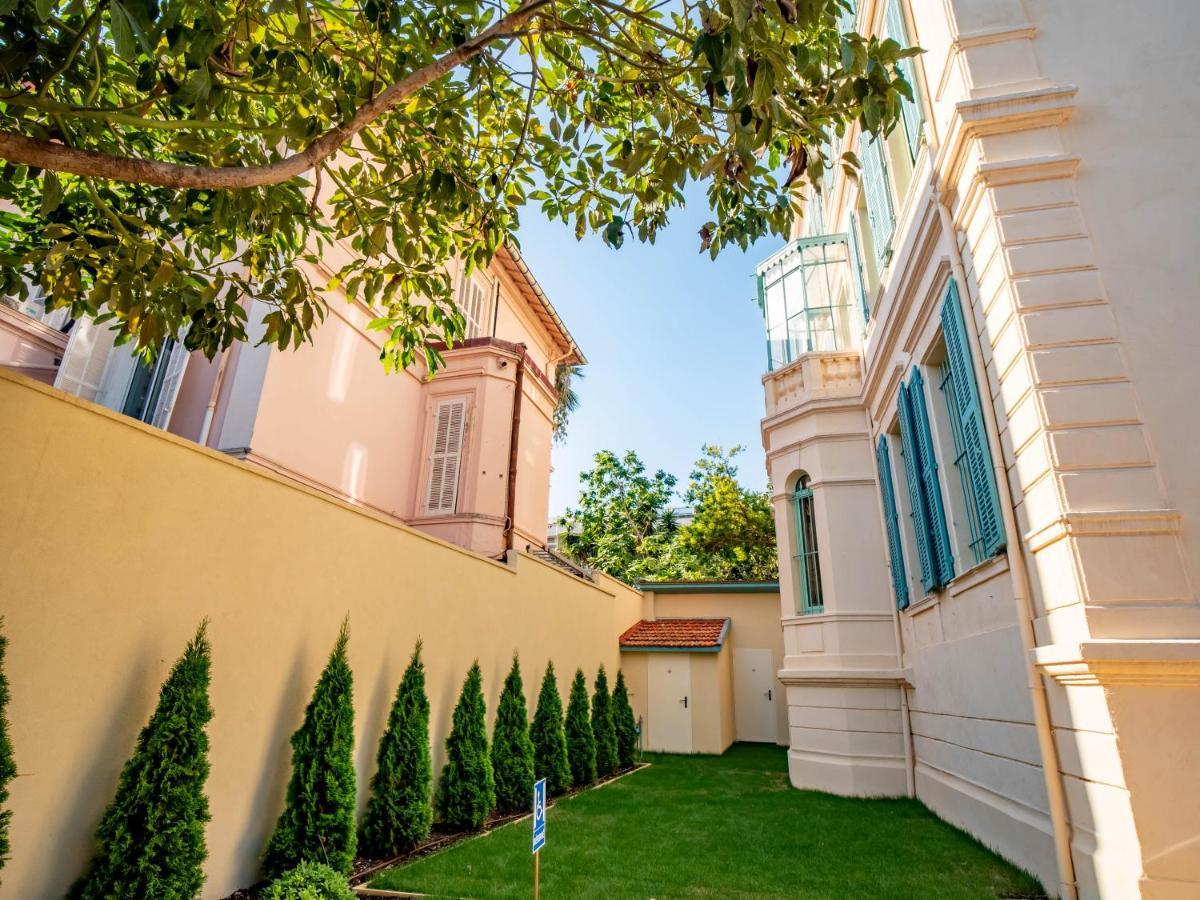Hostel Banana'S Camp Cannes Exterior foto
